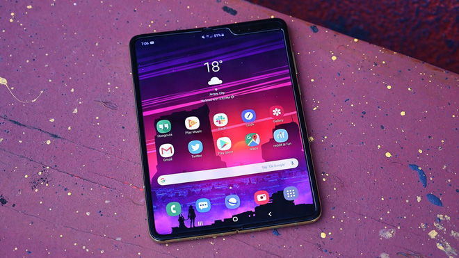 Sửa Màn Hình Galaxy Fold Tốn 599 USD