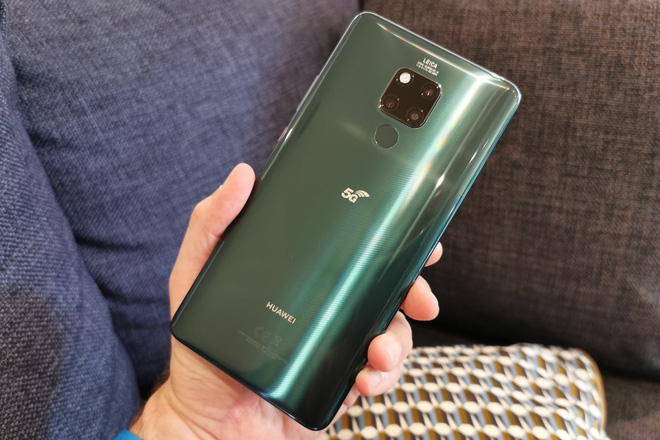 Mổ Xẻ Mate 20X 5G Phát Hiện Nhiều Sơ Suất Của Huawei, Có Vẻ Hãng Đã Quá Nóng Vội Khi Cho Ra Smartphone 5G