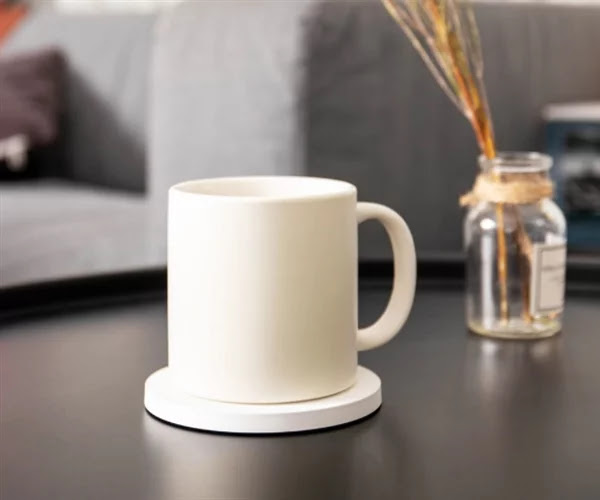Xiaomi Giới Thiệu Cốc Hâm Nóng Đồ Uống, Làm Nóng Đến 55°C Bằng Đế Sạc Không Dây